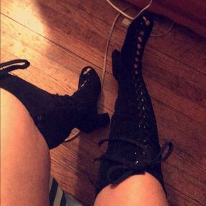 SOLD!!!! Open toed Laceup Guess Boots